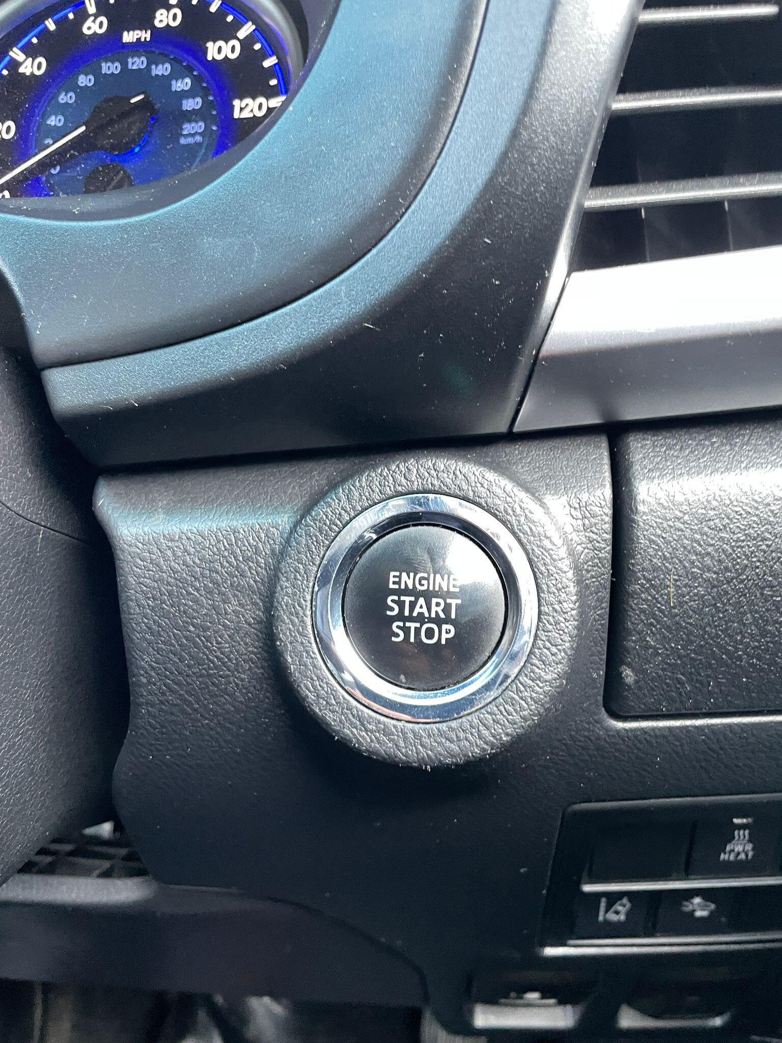Toyota Hilux - image 18